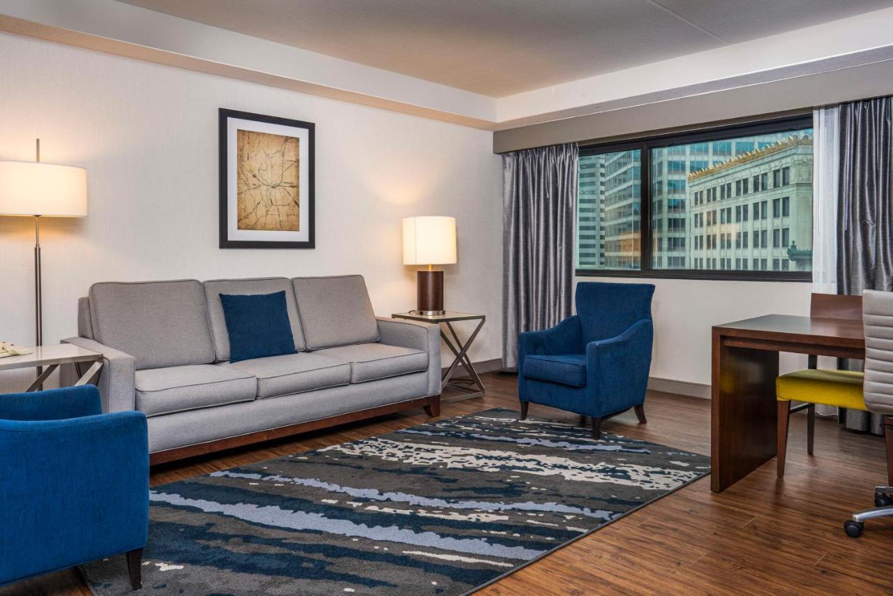 Embassy Suites By Hilton Indianapolis Downtown Exterior foto